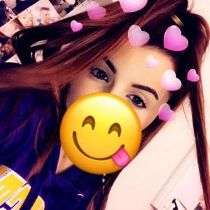 Meet your Posher, Kayla